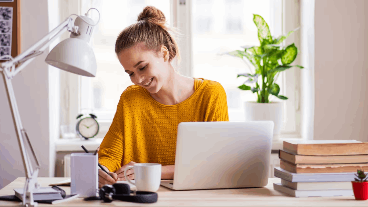 How to Advance Your Career Through Online Training and Skill Development